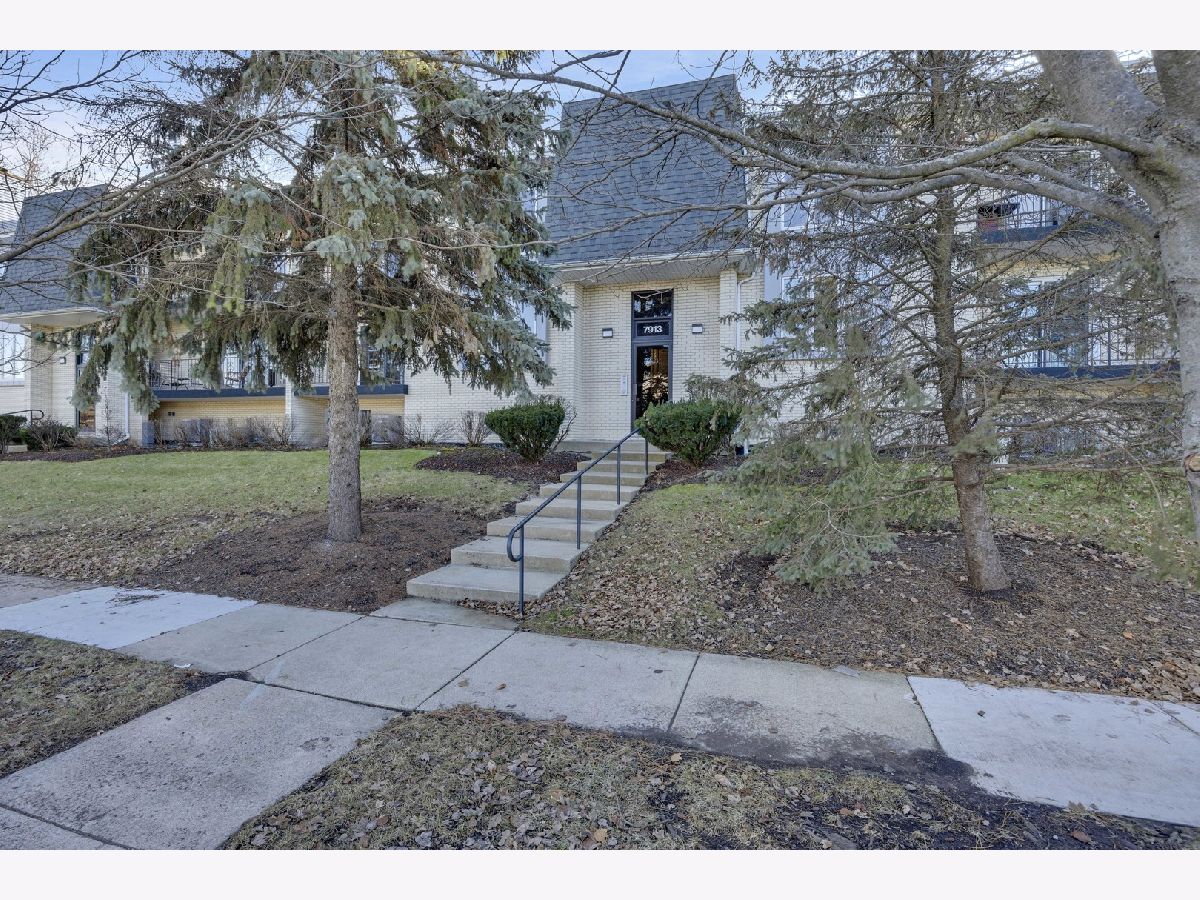  For Sale Orland Park Illinois, 7913 157th Street