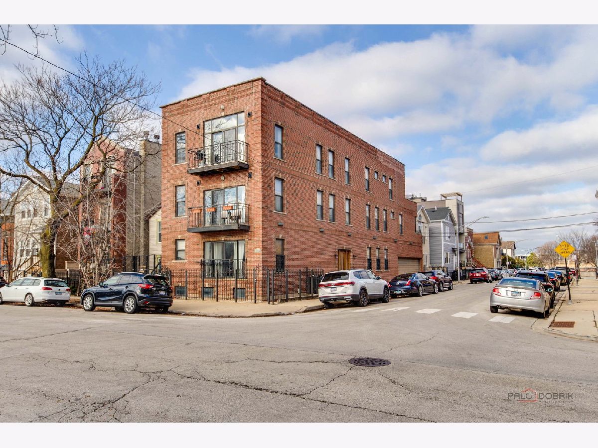  For Sale Chicago Illinois, 1226 Huron Street