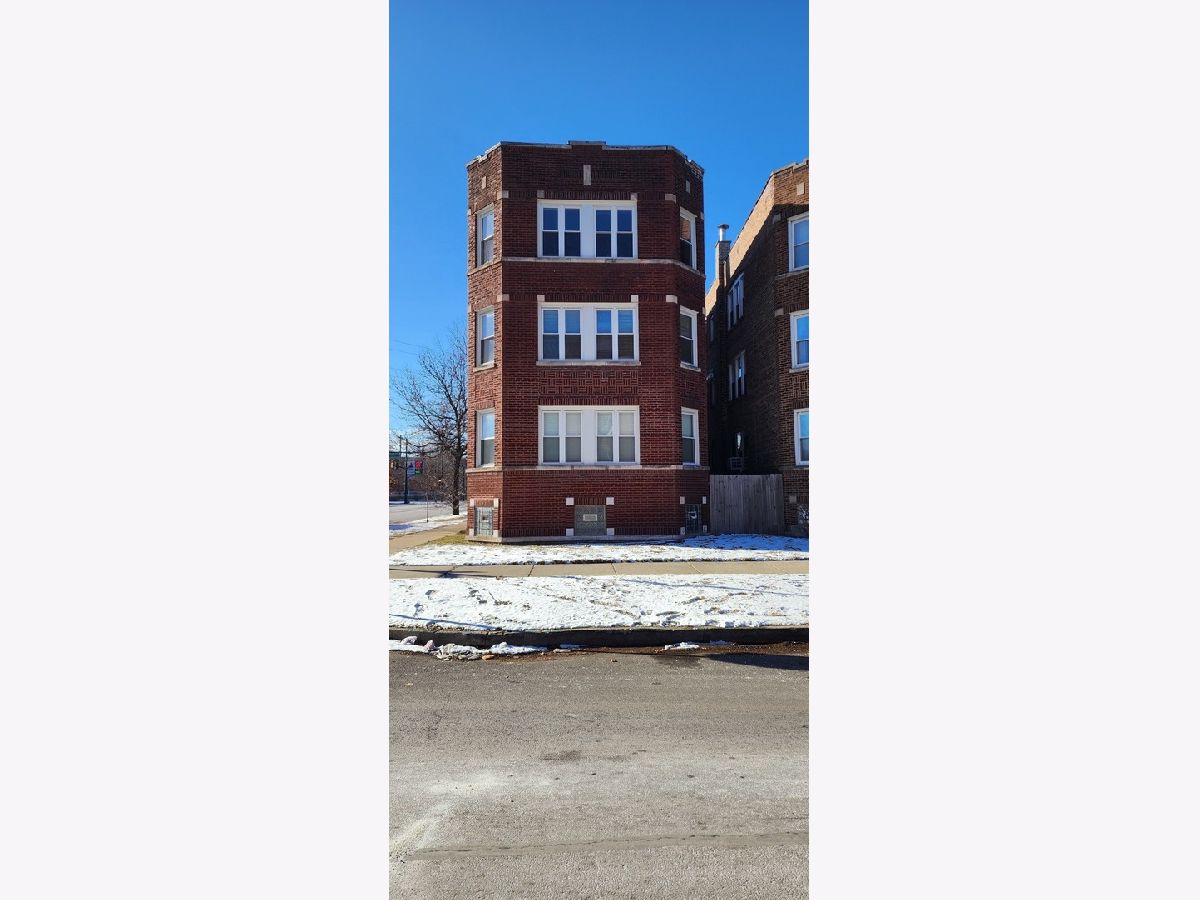  Rented Chicago Illinois, 7556 Kenwood