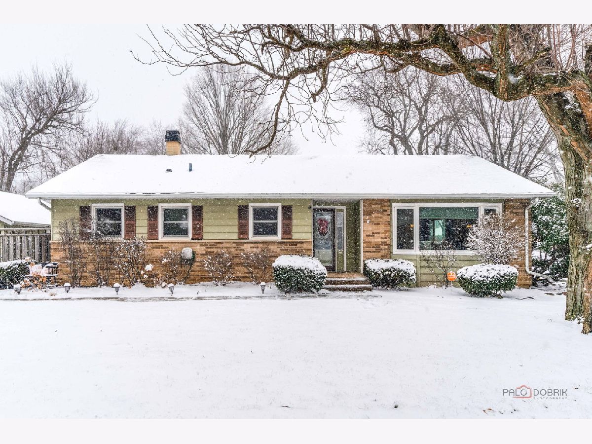  For Sale Libertyville Illinois, 525 Ash Street