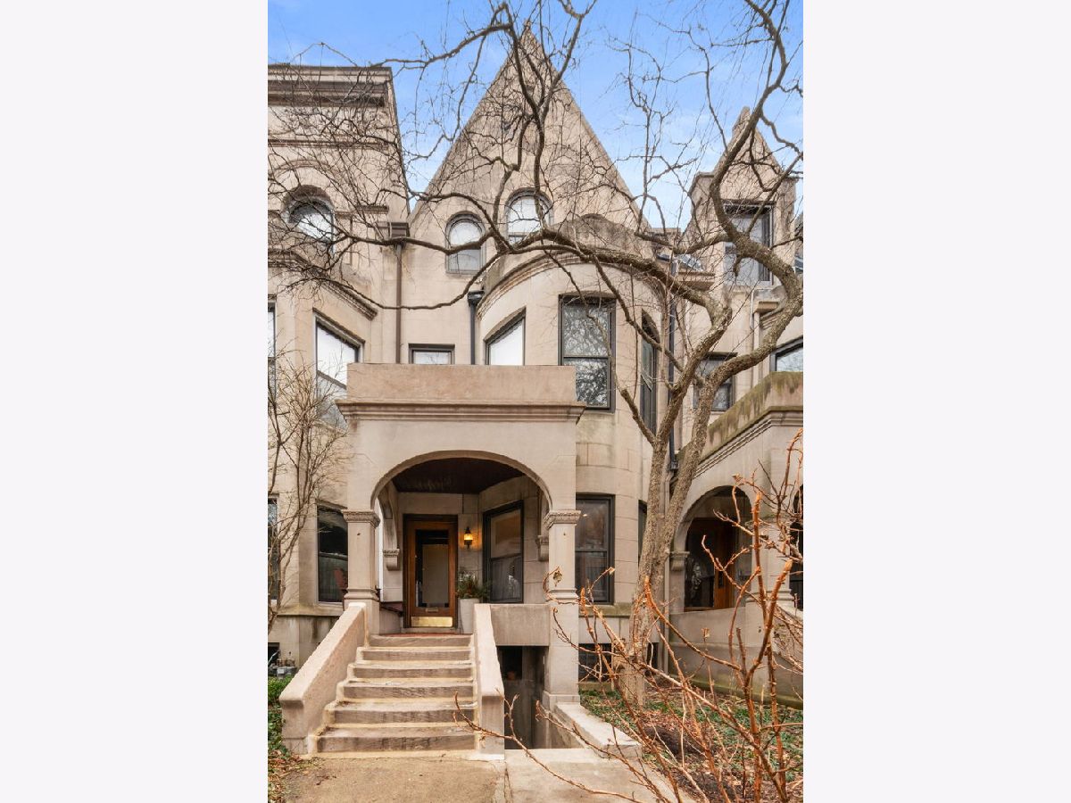  For Sale Chicago Illinois, 5801 Blackstone Avenue