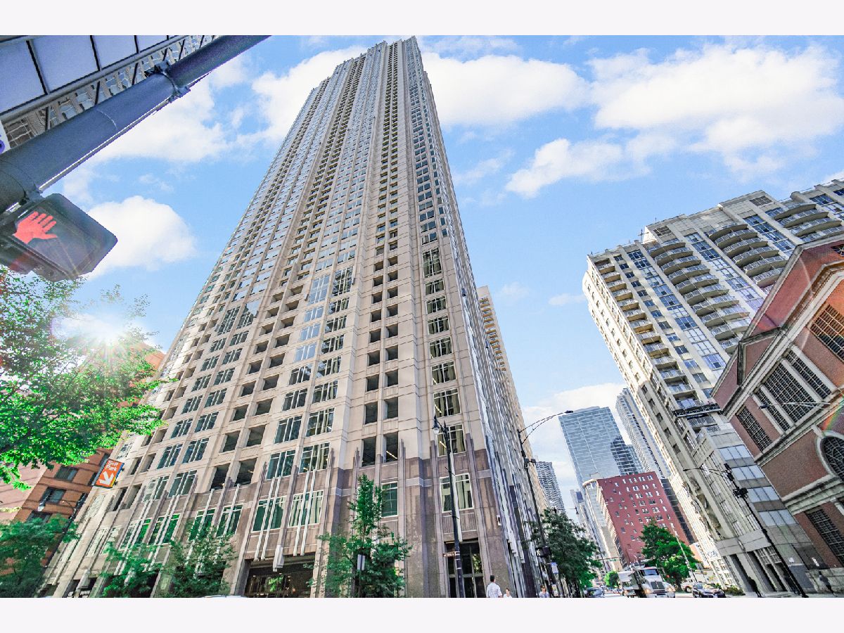  For Rent Chicago Illinois, 33 Ontario