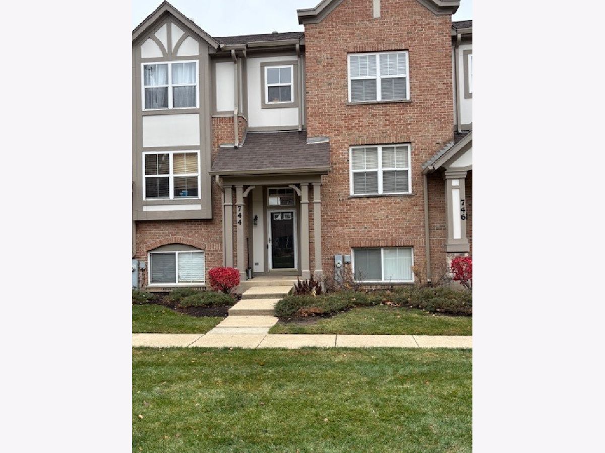  For Sale Lake Zurich Illinois, 744 June Terrace