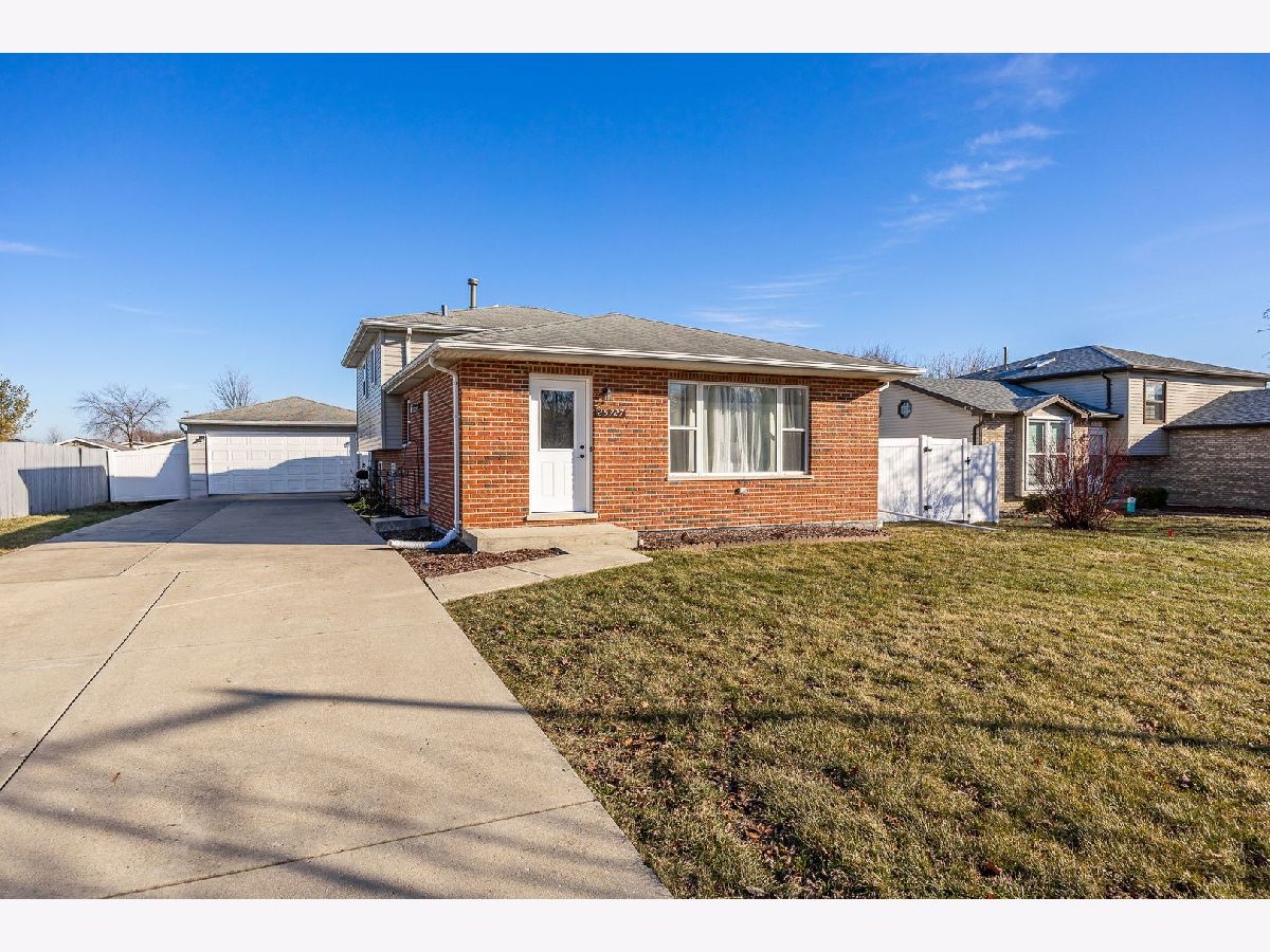  For Sale Monee Illinois, 25727 Mccorkle Avenue