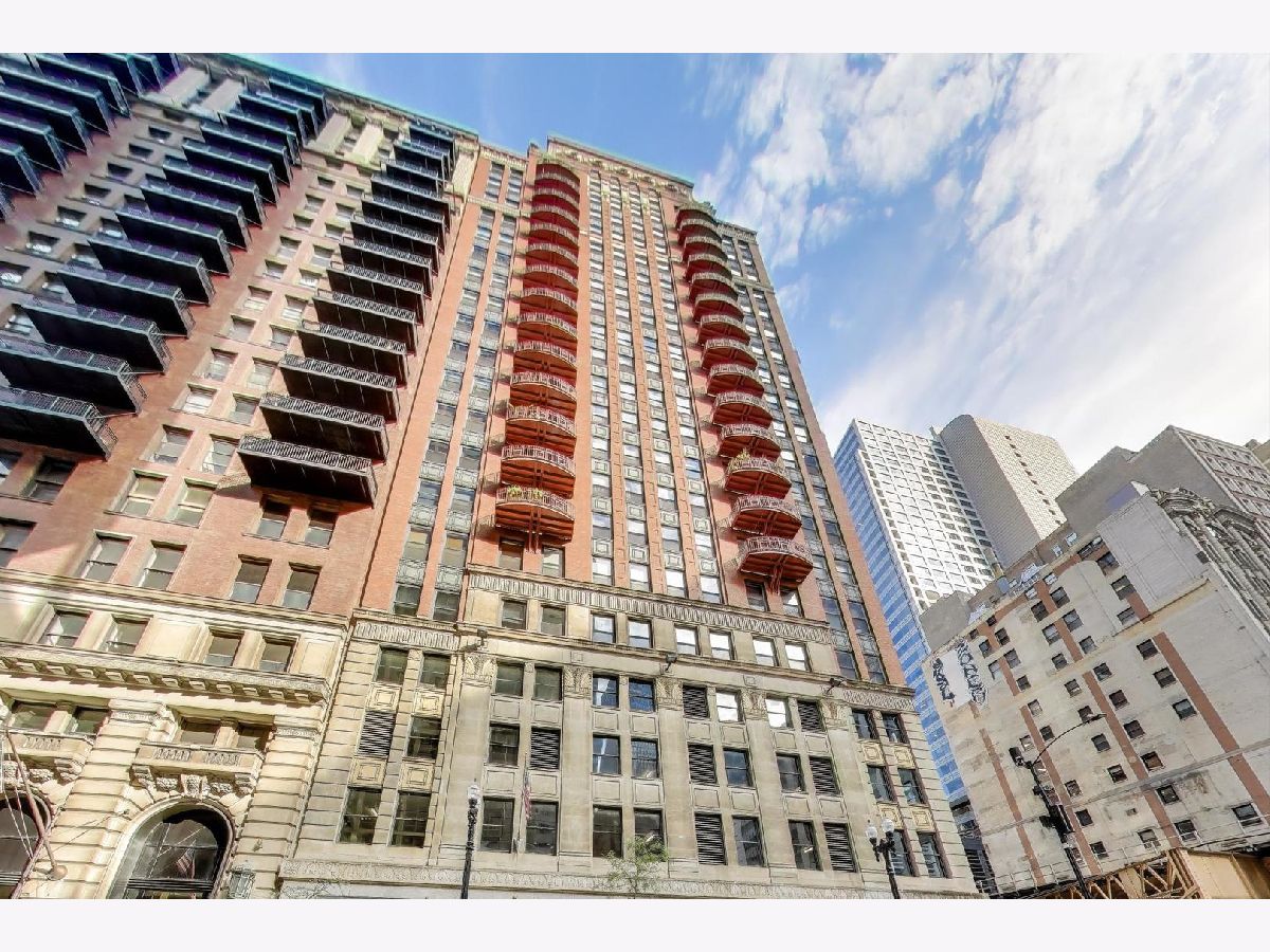  For Sale Chicago Illinois, 208 Washington Street