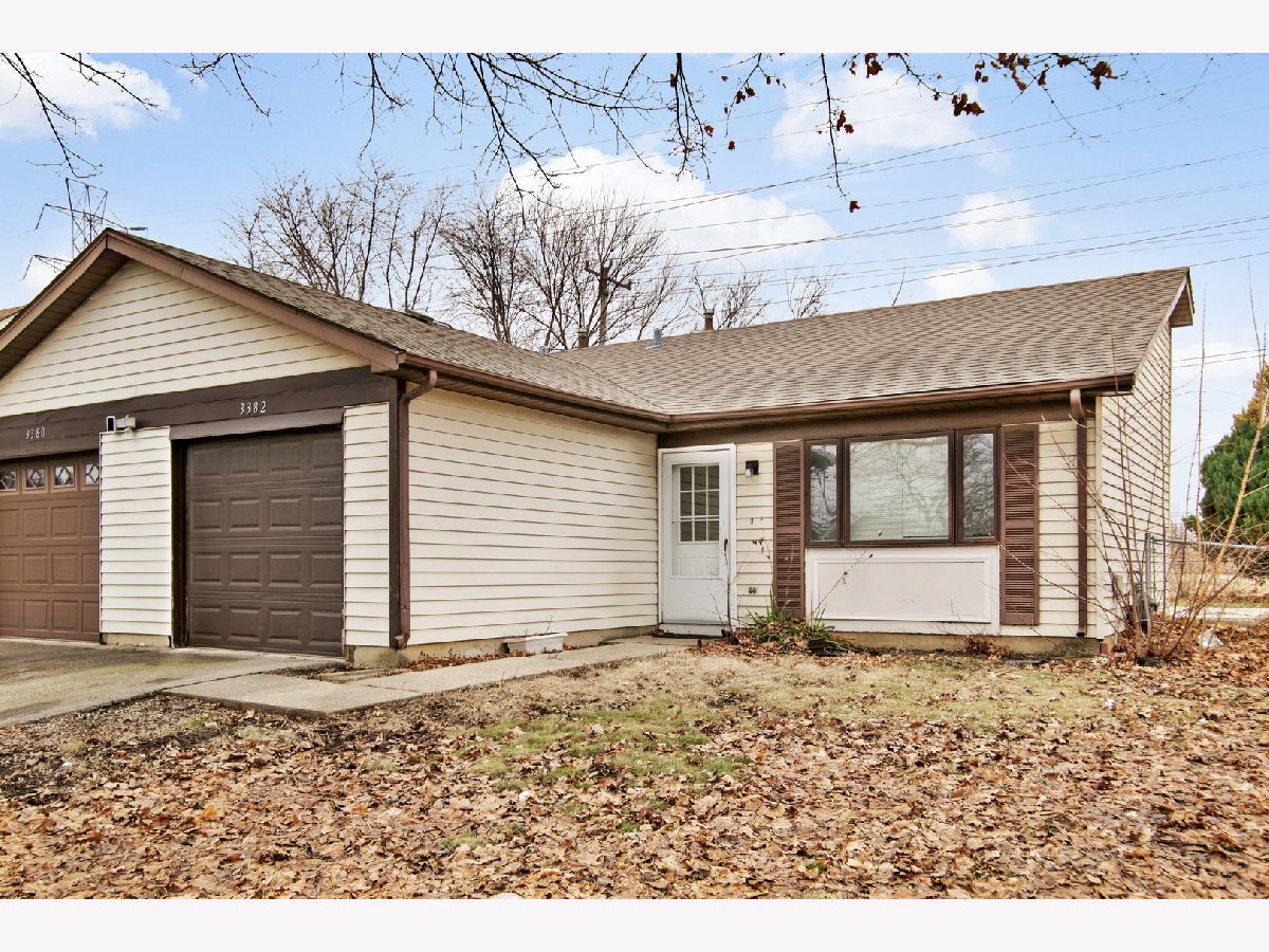 Homes & Townhomes For Rent Georgetown Aurora Illinois, 3382 Fox Hill