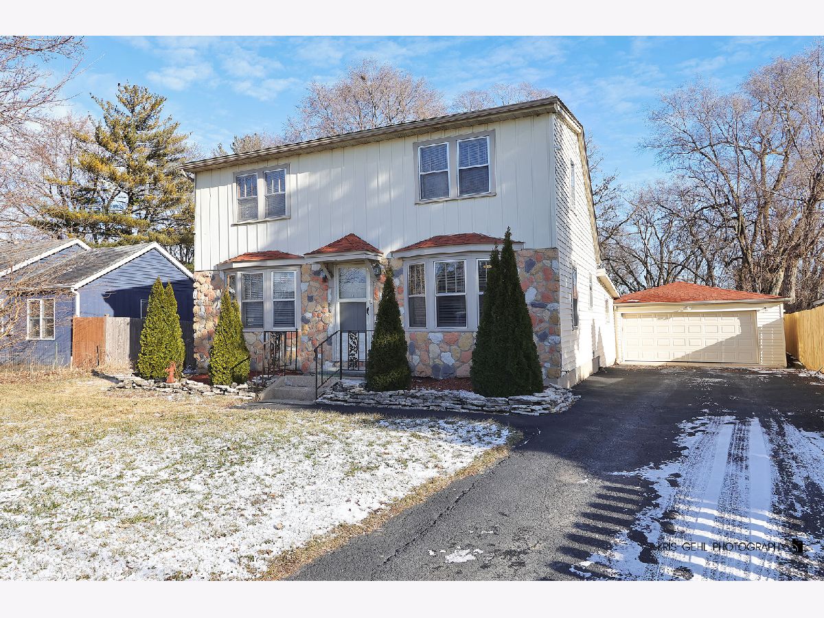  For Sale Fox Lake Illinois, 19 Arlington Lane