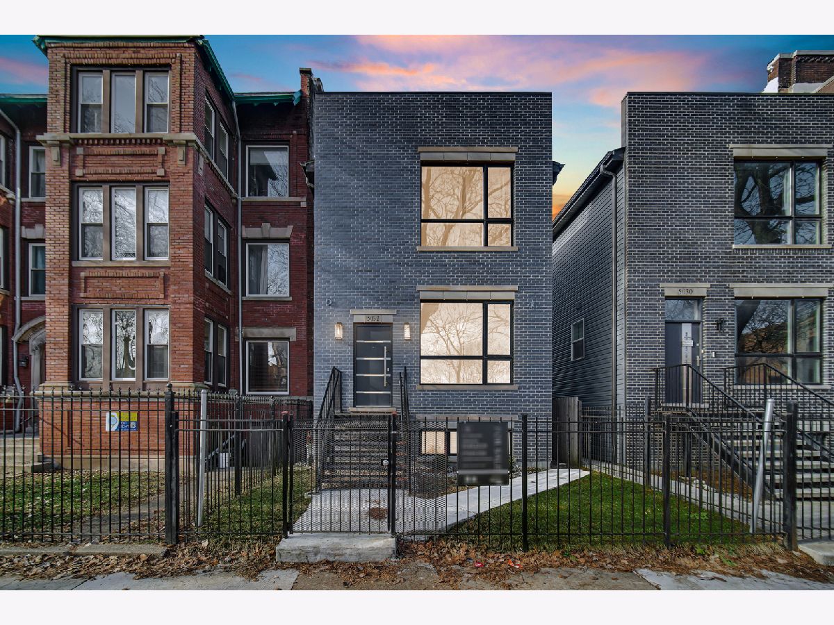  For Sale Chicago Illinois, 5032 Michigan Avenue