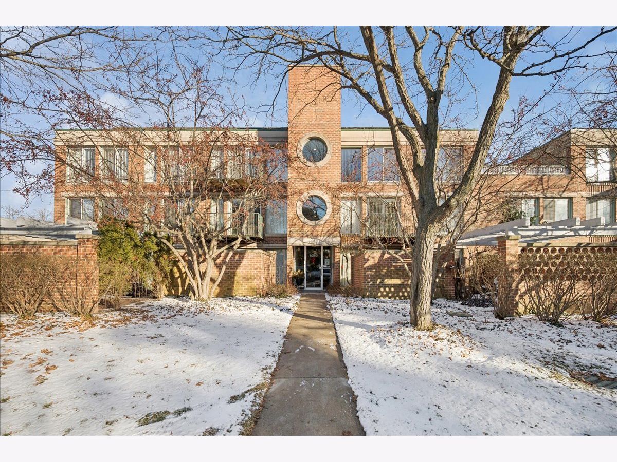  For Sale Northfield Illinois, 6040 Arbor Lane