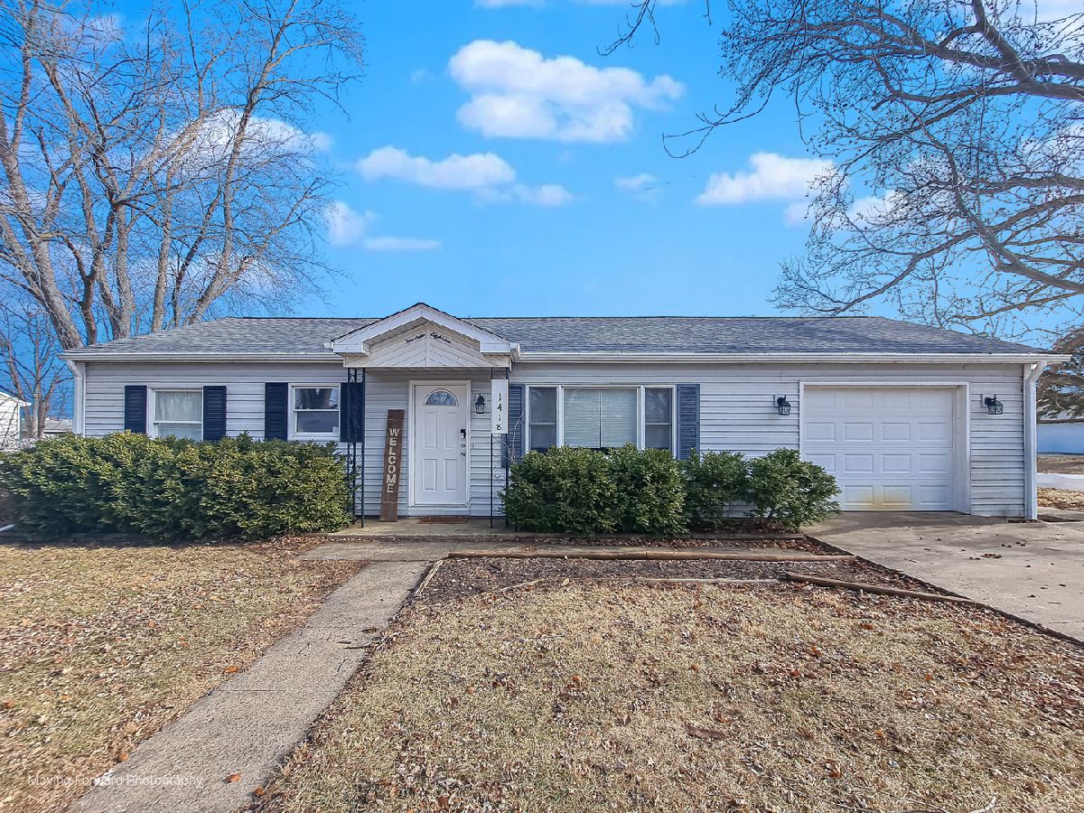  Sold Ottawa Illinois, 1418 Cherokee