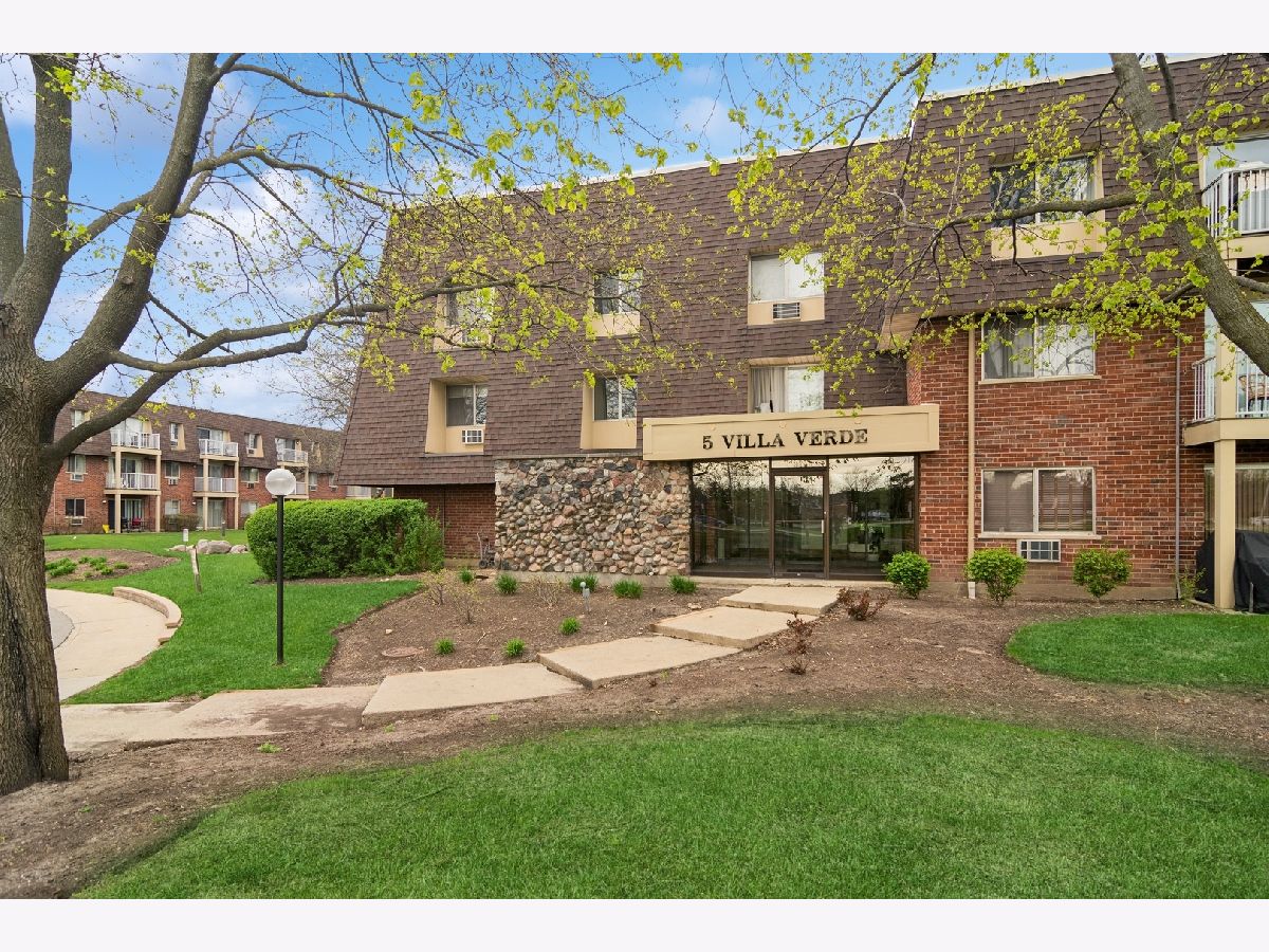  For Rent Buffalo Grove Illinois, 5 Villa Verde
