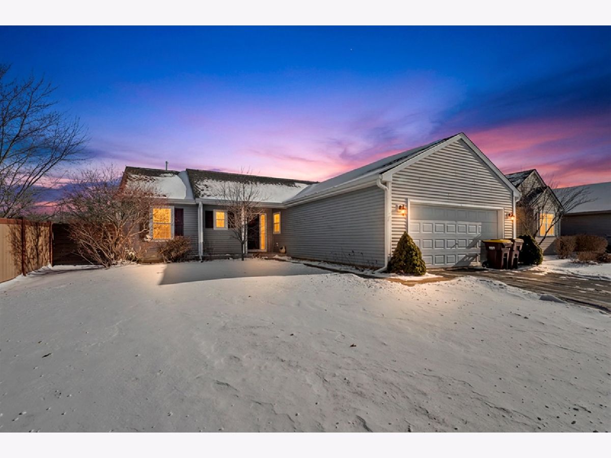  Sold Harvard Illinois, 338 Timber