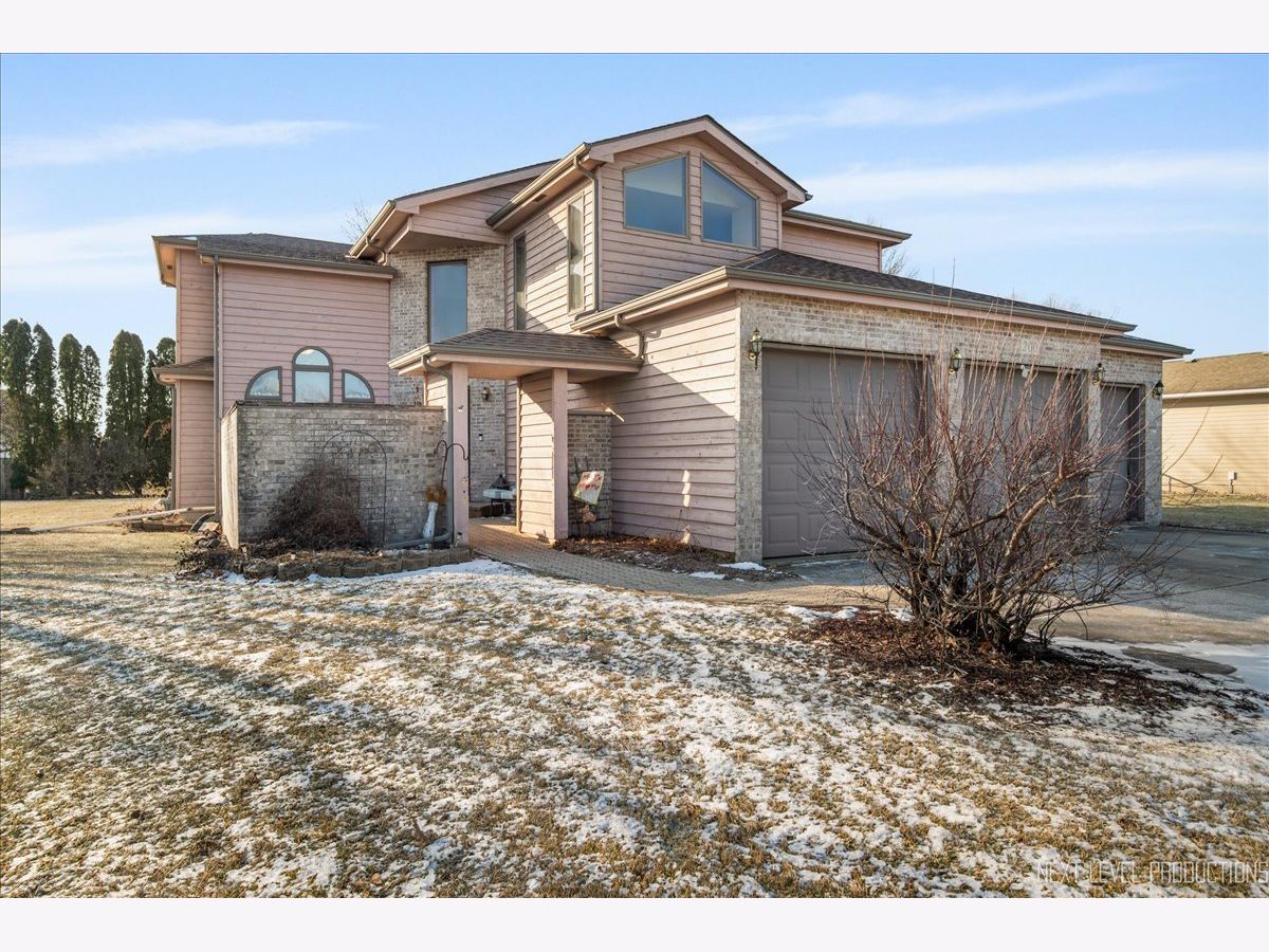  For Sale Sandwich Illinois, 200 Webb Street