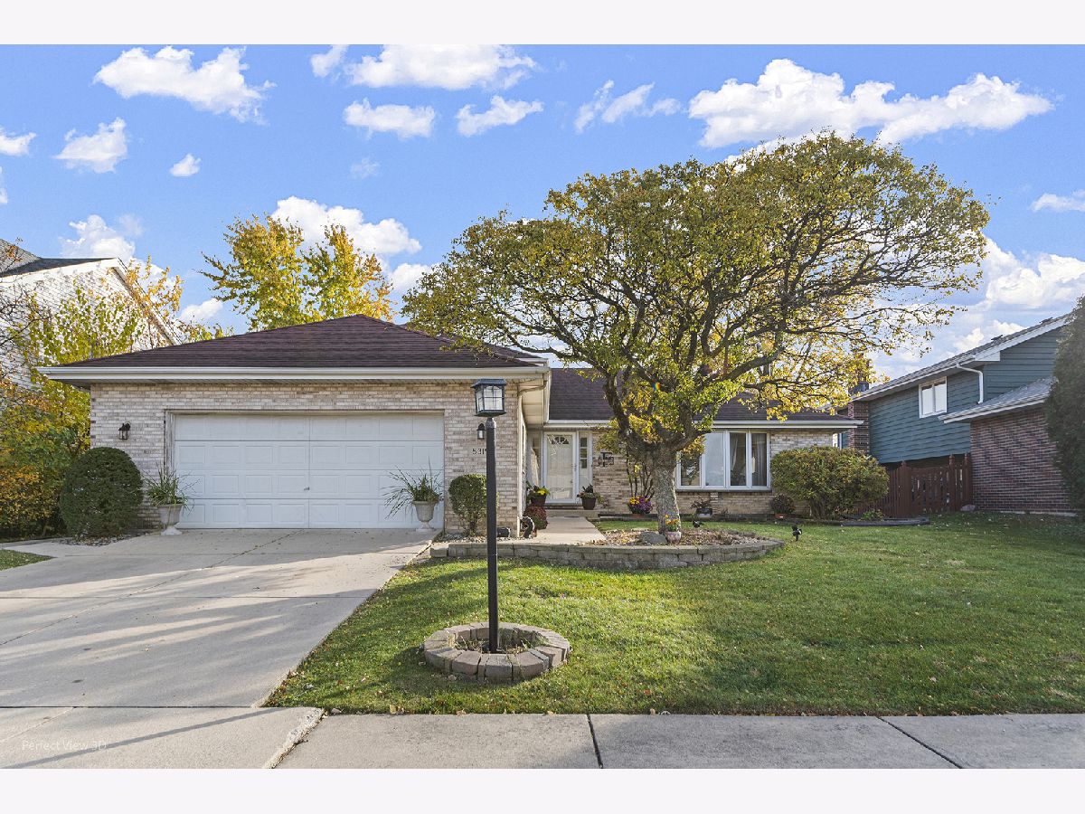  For Sale Oak Forest Illinois, 5319 Martha Lane