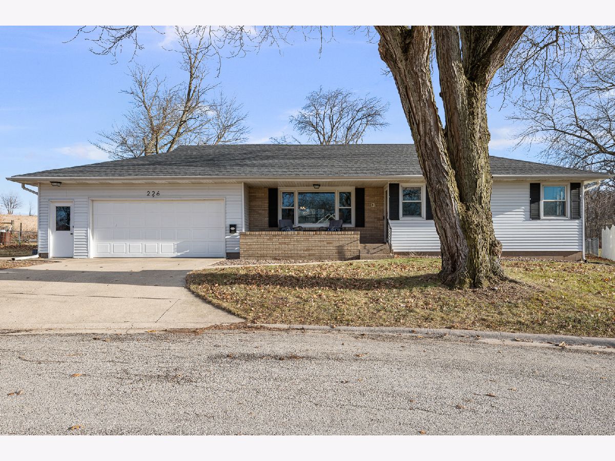  Sold Geneseo Illinois, 226 Hillcrest