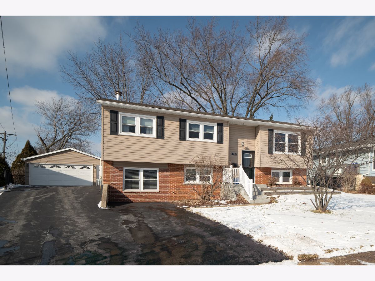  For Sale Woodridge Illinois, 7324 Willow Avenue