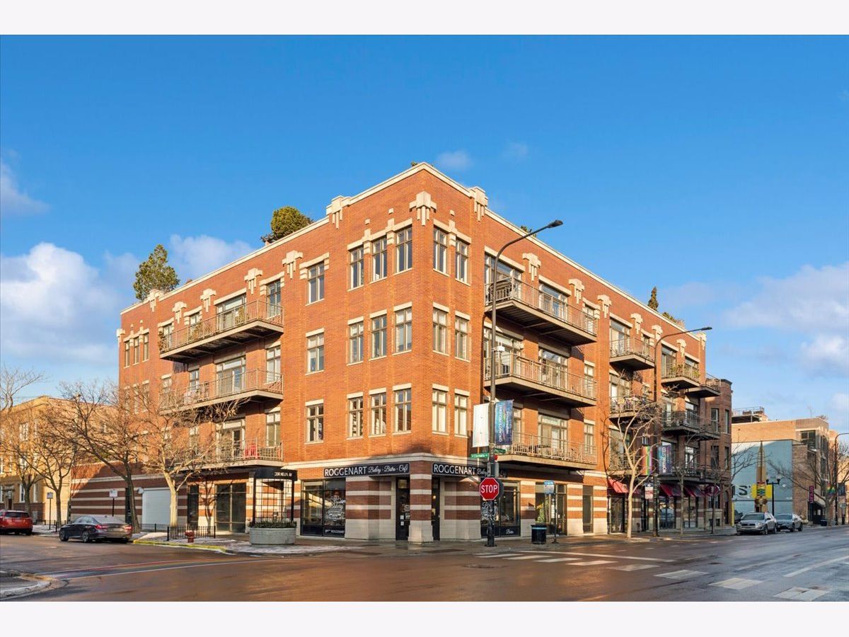  For Sale Chicago Illinois, 800 Cornelia Street