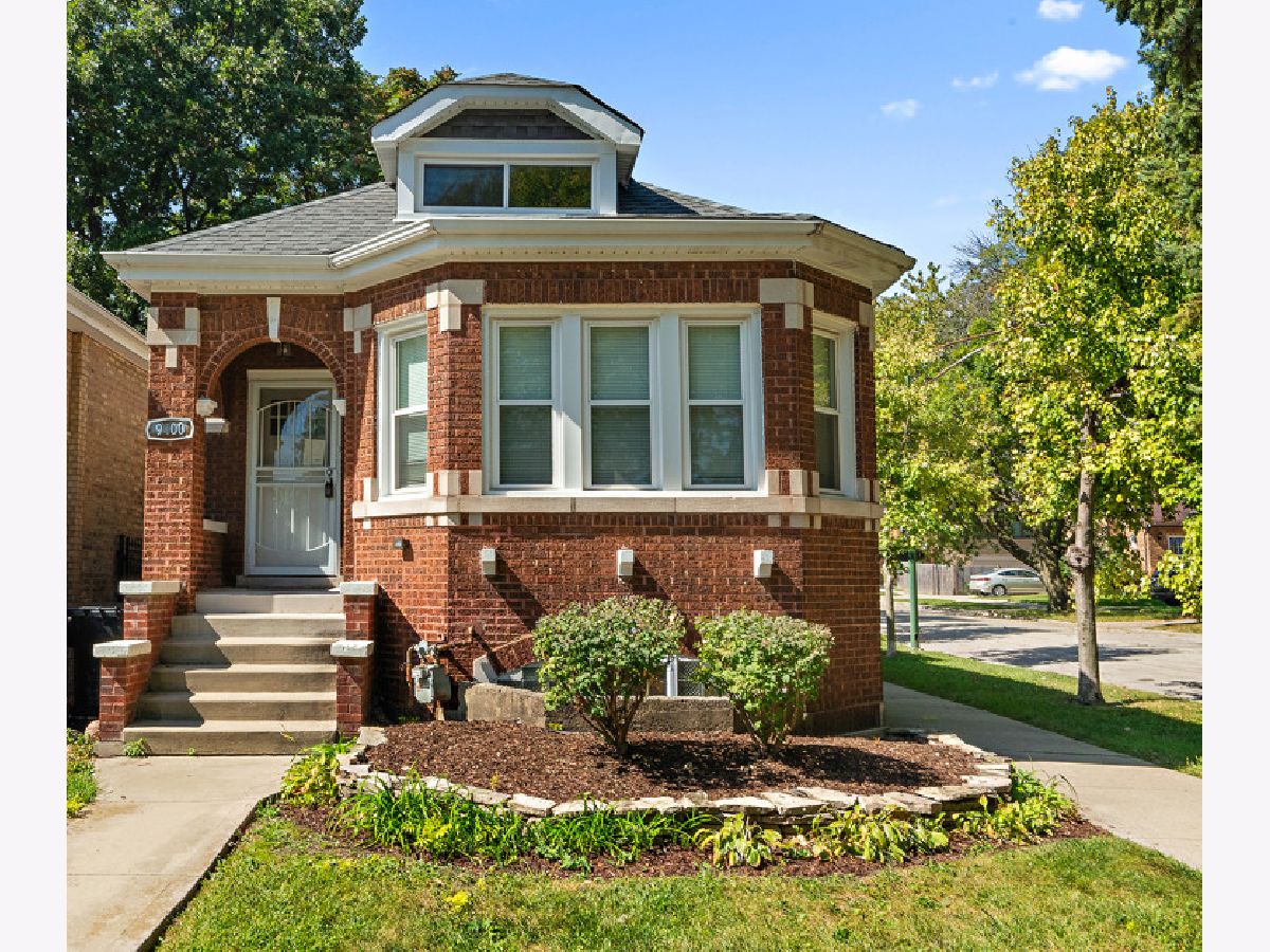  For Sale Chicago Illinois, 9400 Charles Street