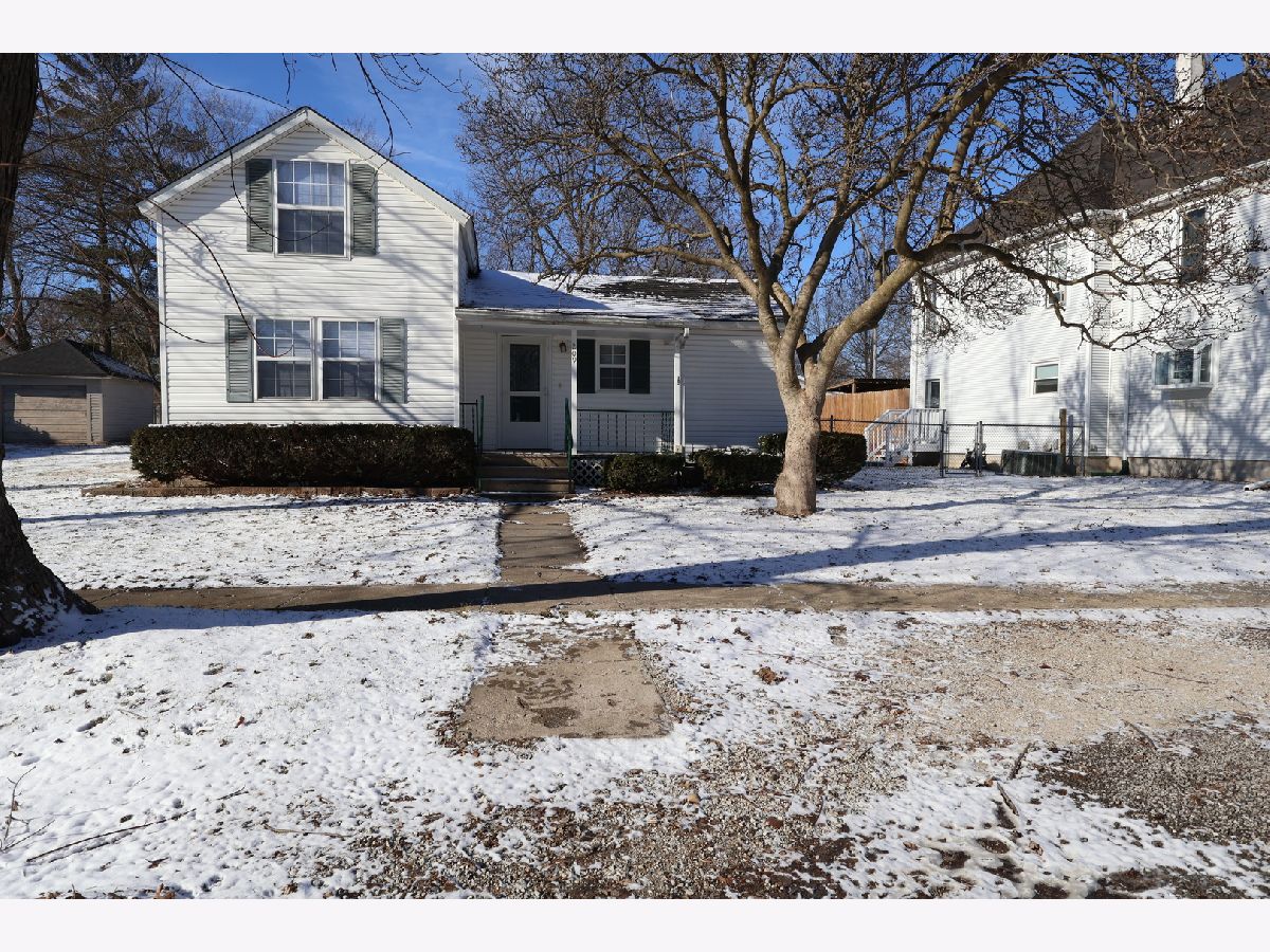  For Sale Grant Park Illinois, 209 Maple Street