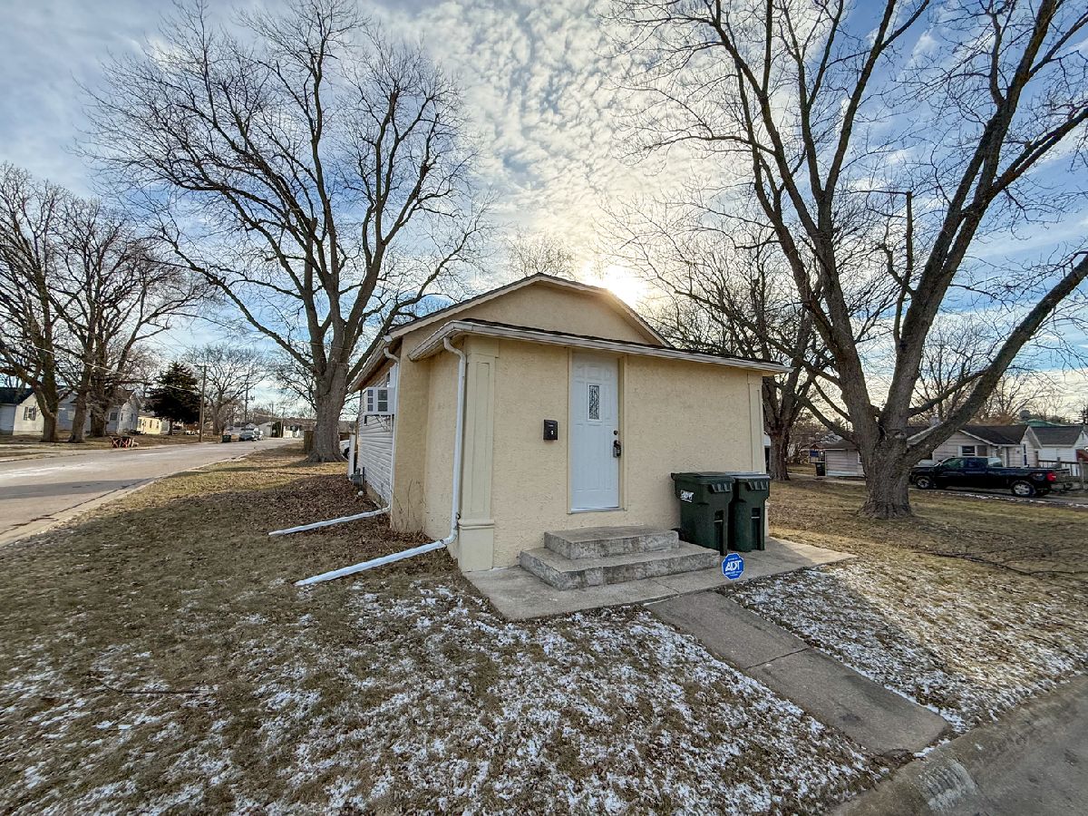  Sold Sterling Illinois, 1001 9th