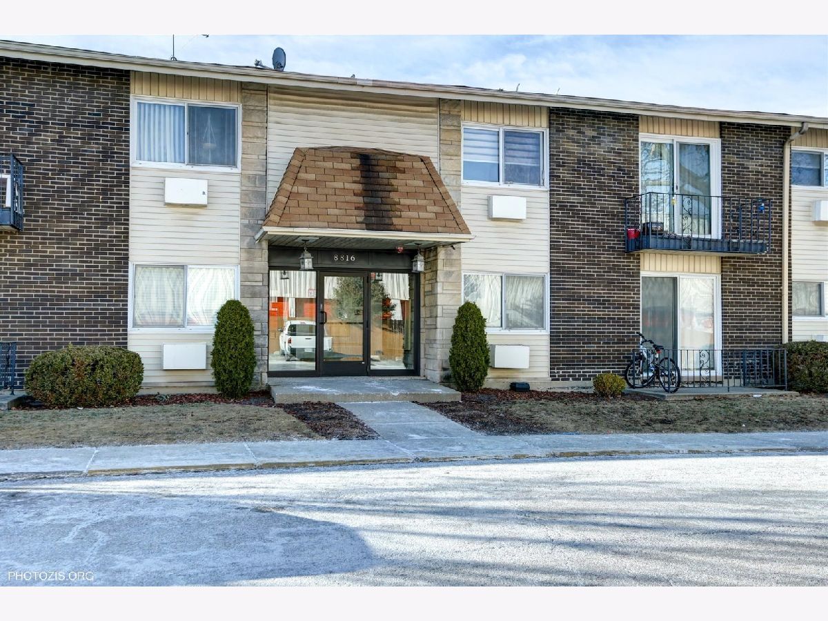  For Sale Des Plaines Illinois, 8816 Western Avenue