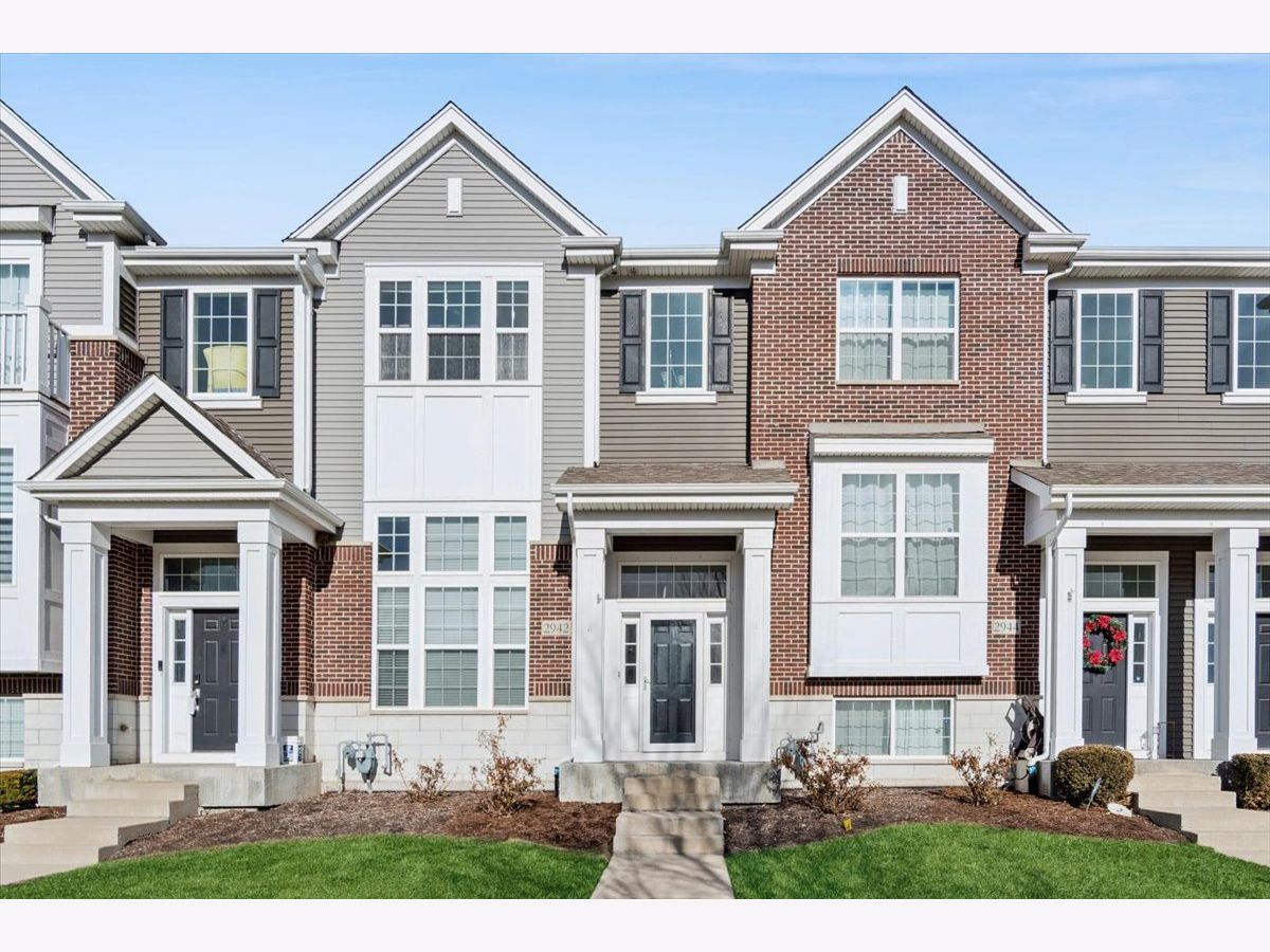  For Rent Naperville Illinois, 2942 Madison