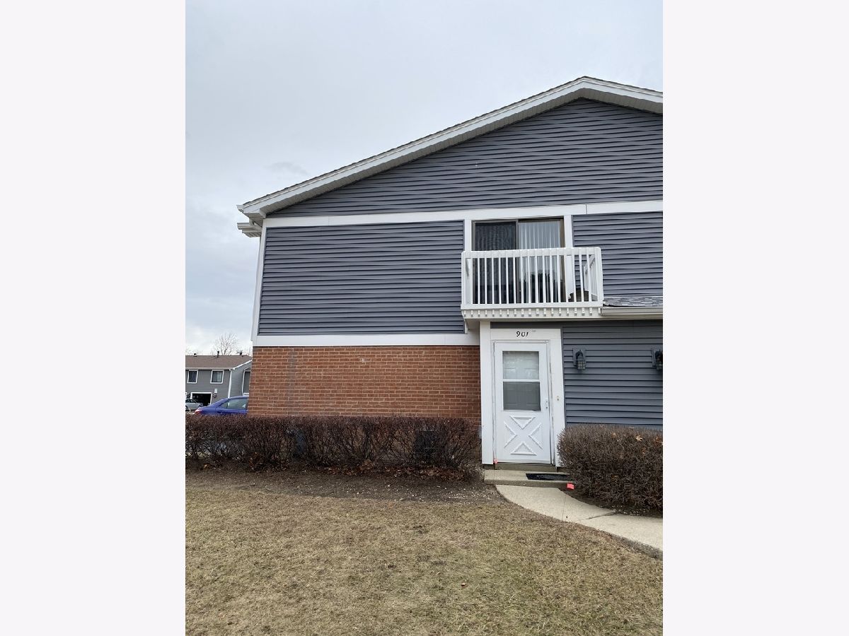  For Sale Vernon Hills Illinois, 901 Van Buren Court