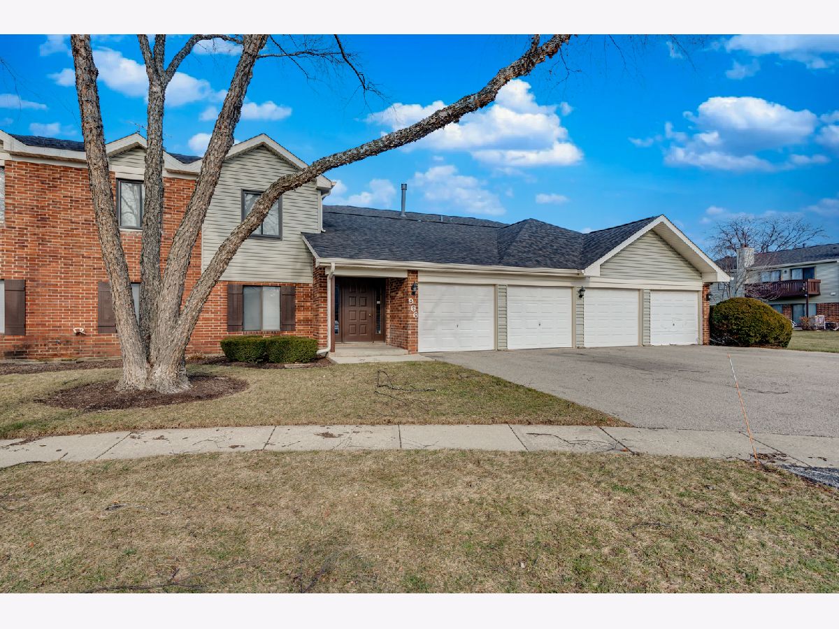  For Rent Roselle Illinois, 966 Cumberland