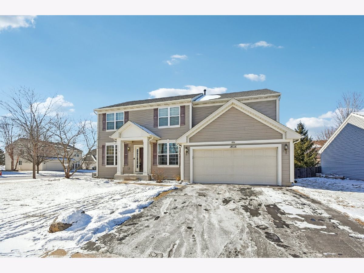  For Sale Montgomery Illinois, 1835 Ness Way