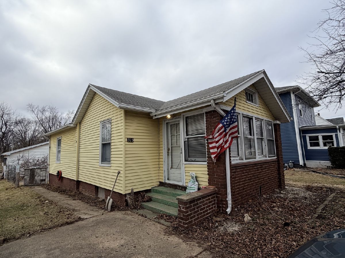  For Sale Clinton Illinois, 315 Walnut Street