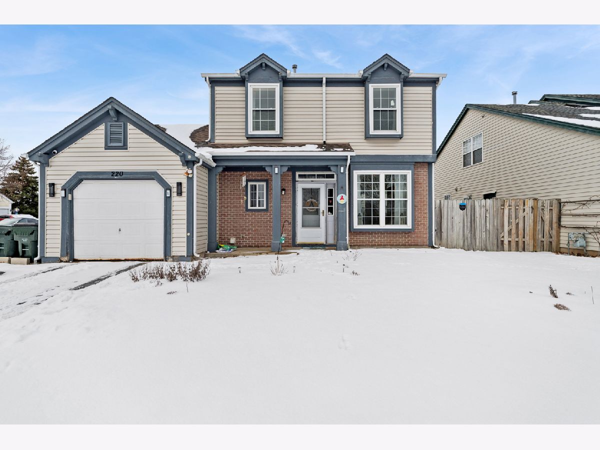  For Sale Mundelein Illinois, 220 Pinehurst Drive