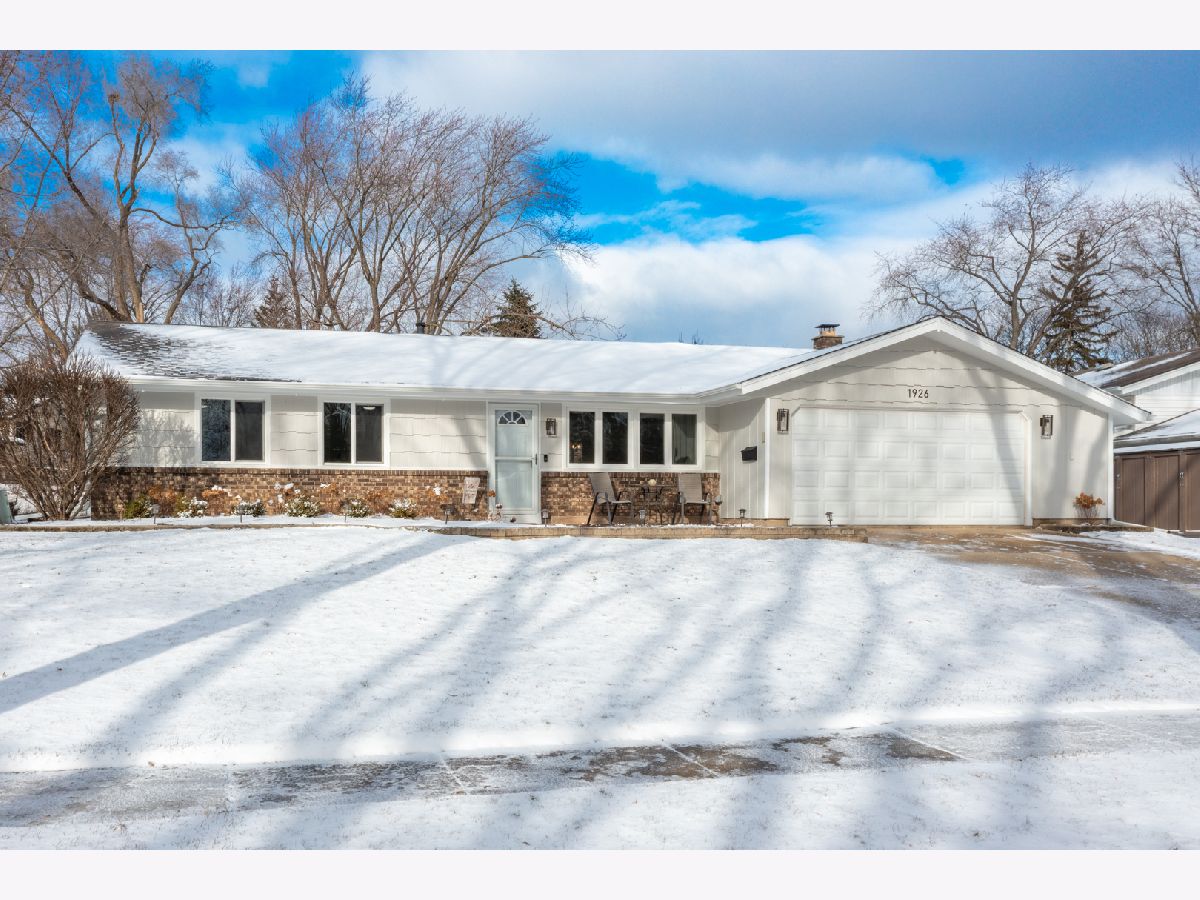 Homes & Condos & Townhomes Sold Weathersfield Schaumburg Illinois, 1926 Syracuse