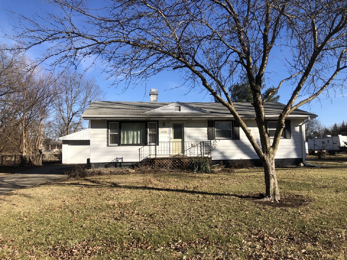  For Sale Bloomington Illinois, 2708 Hobson Drive