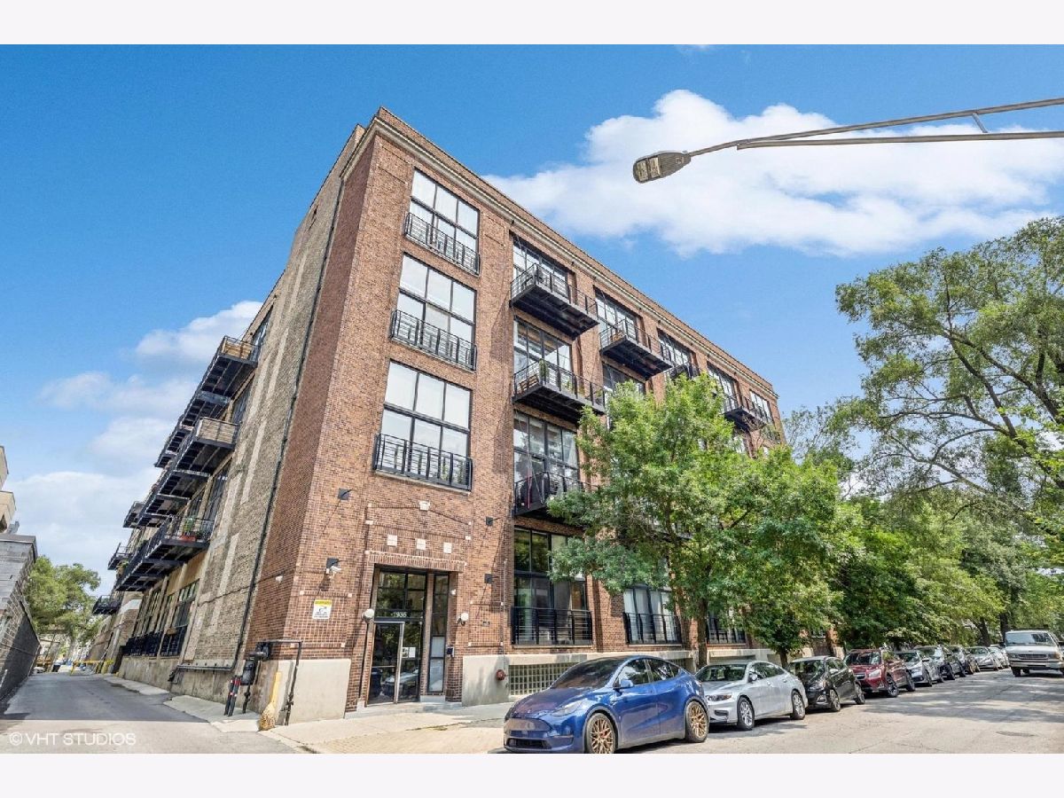  For Sale Chicago Illinois, 1935 Fairfield Avenue