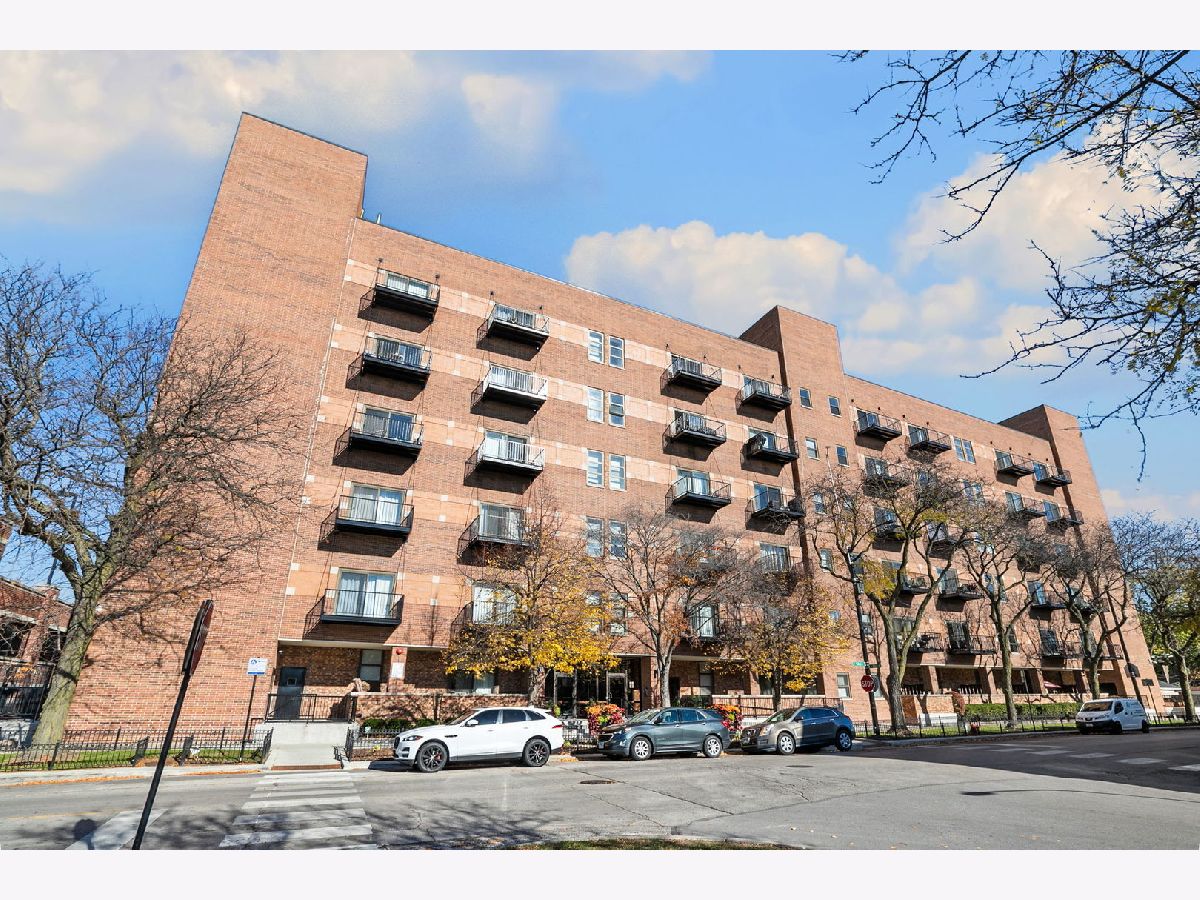  For Sale Chicago Illinois, 1000 53rd Street