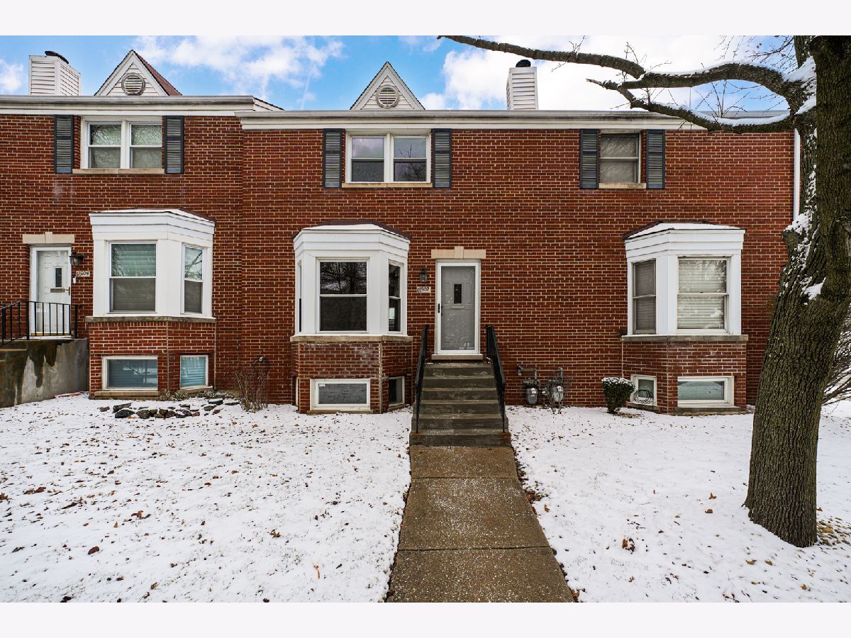  For Sale Chicago Illinois, 1602 103rd Street