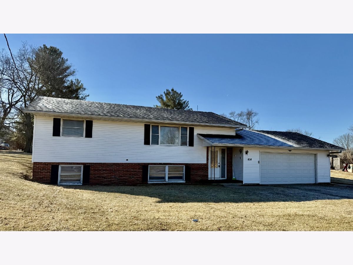  For Sale Toulon Illinois, 414 Main Street