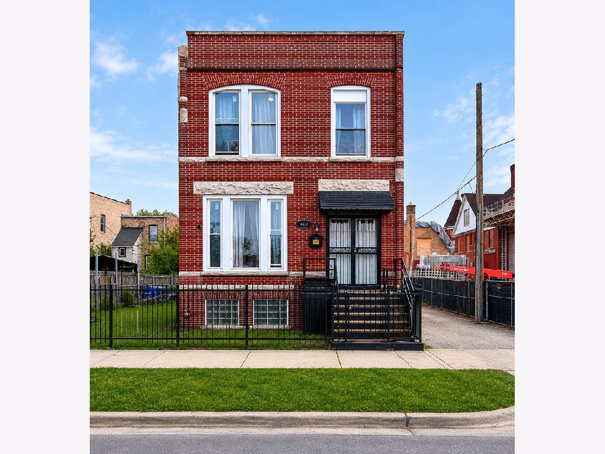  For Sale Chicago Illinois, 2671 Maypole Avenue