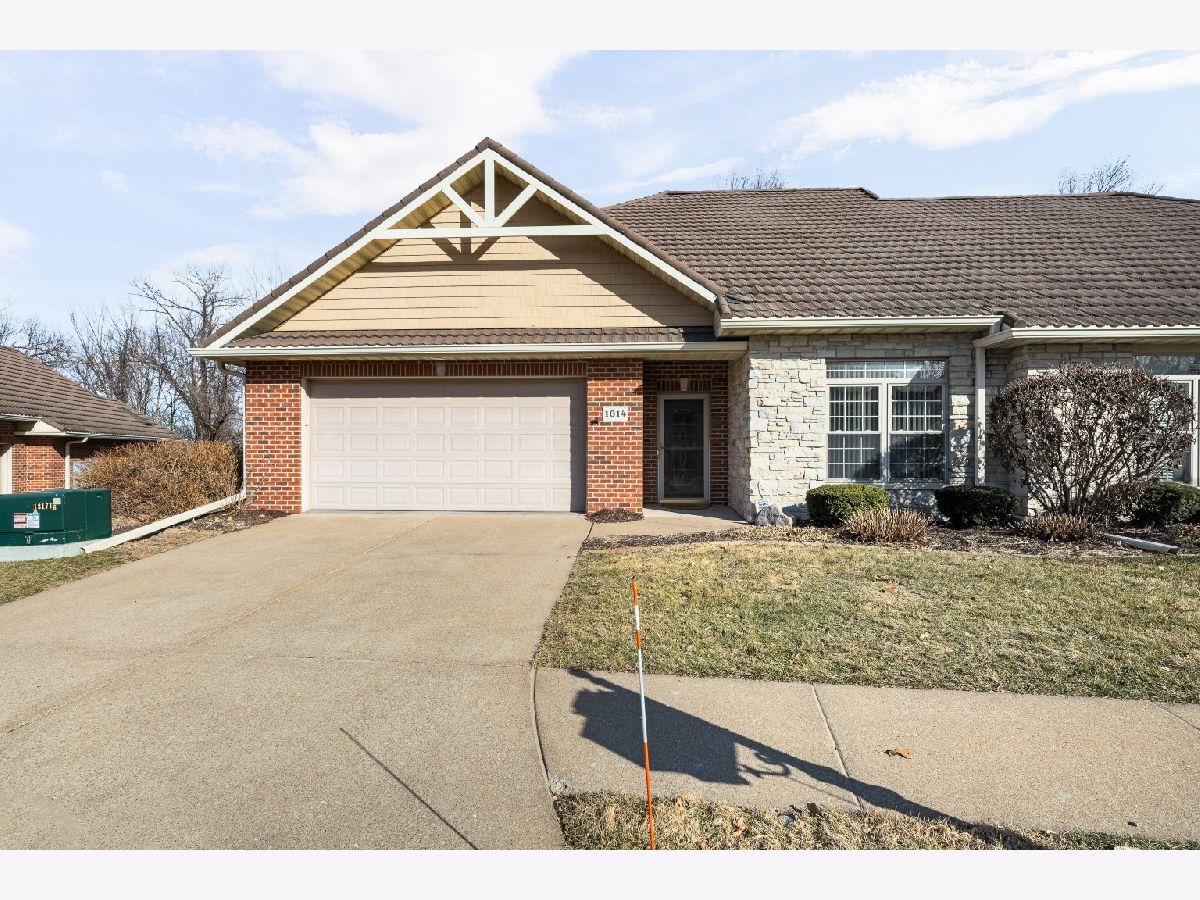  For Sale Moline Illinois, 1014 2nd Street Court