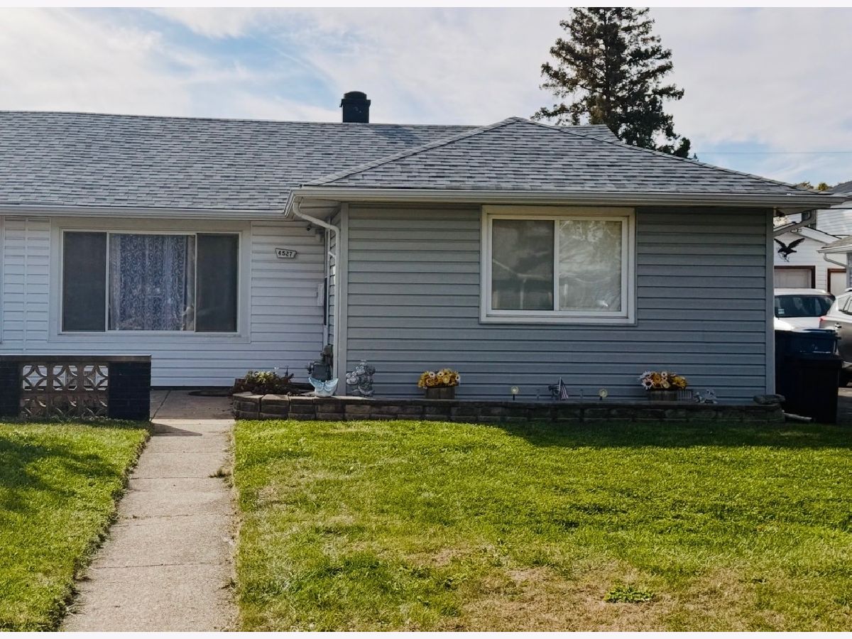  For Sale Hometown Illinois, 4527 88th Place