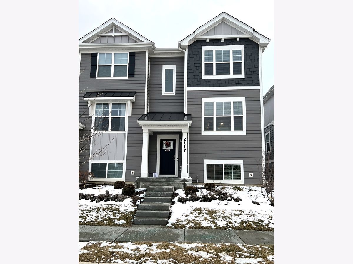  For Rent Mundelein Illinois, 2117 Yellowstone