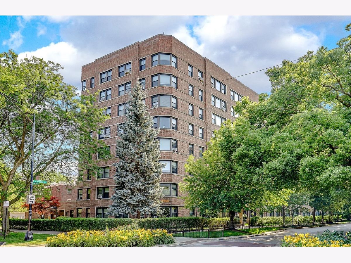  For Sale Chicago Illinois, 4880 Marine Drive