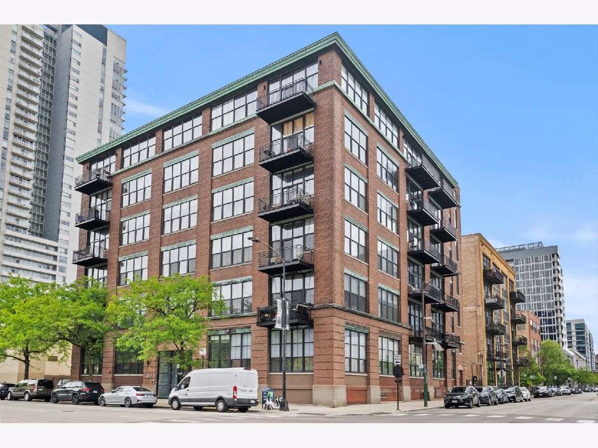 Condominiums Sold West Loop Condominiums Chicago Illinois, 817 Washington