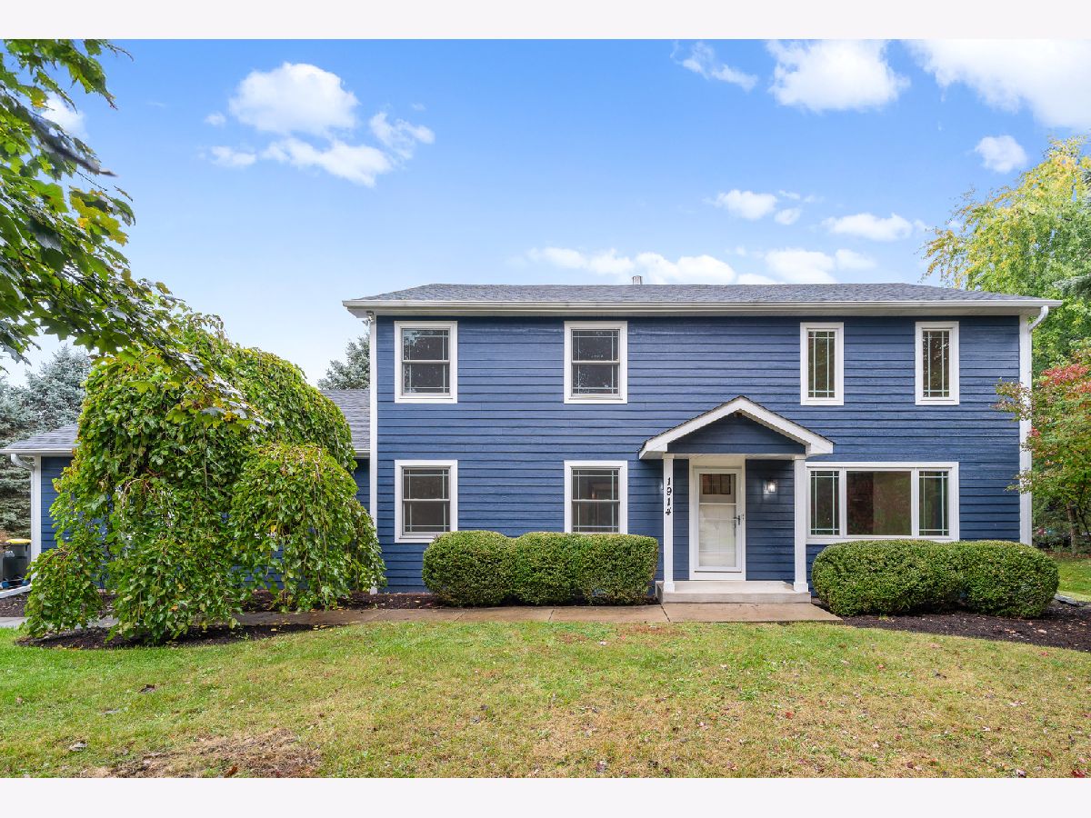  For Sale Spring Grove Illinois, 1914 Spring Dale Drive