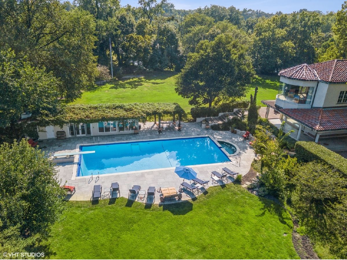 For Sale Glenview Illinois, 1125 Longvalley Road