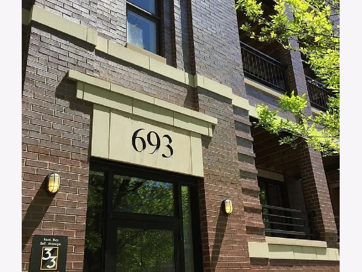  For Rent Chicago Illinois, 693 Peoria