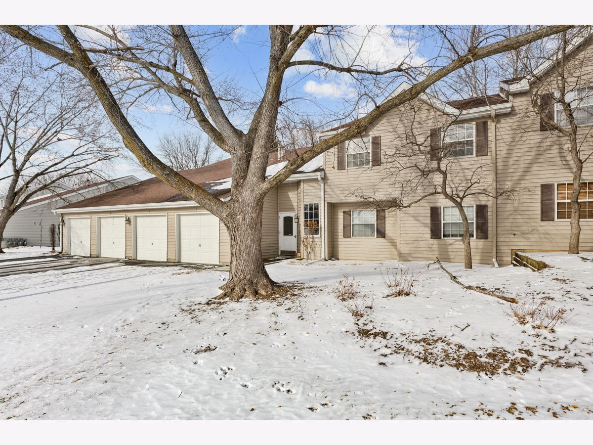  For Rent Streamwood Illinois, 46 Gant