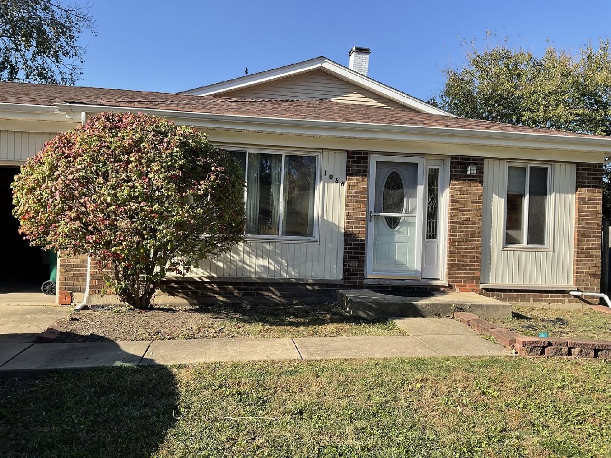  For Rent Lombard Illinois, 1066 Foxworth