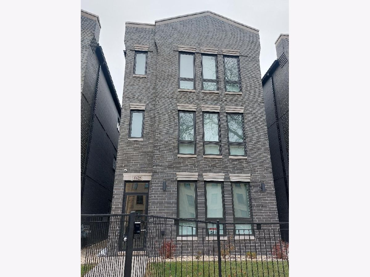  For Rent Chicago Illinois, 4625 Michigan