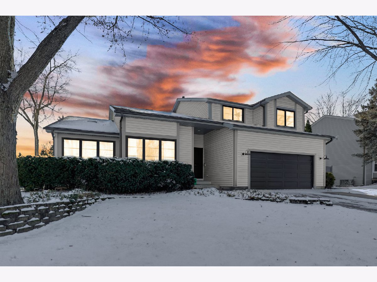  For Sale Grayslake Illinois, 17635 Windslow Drive